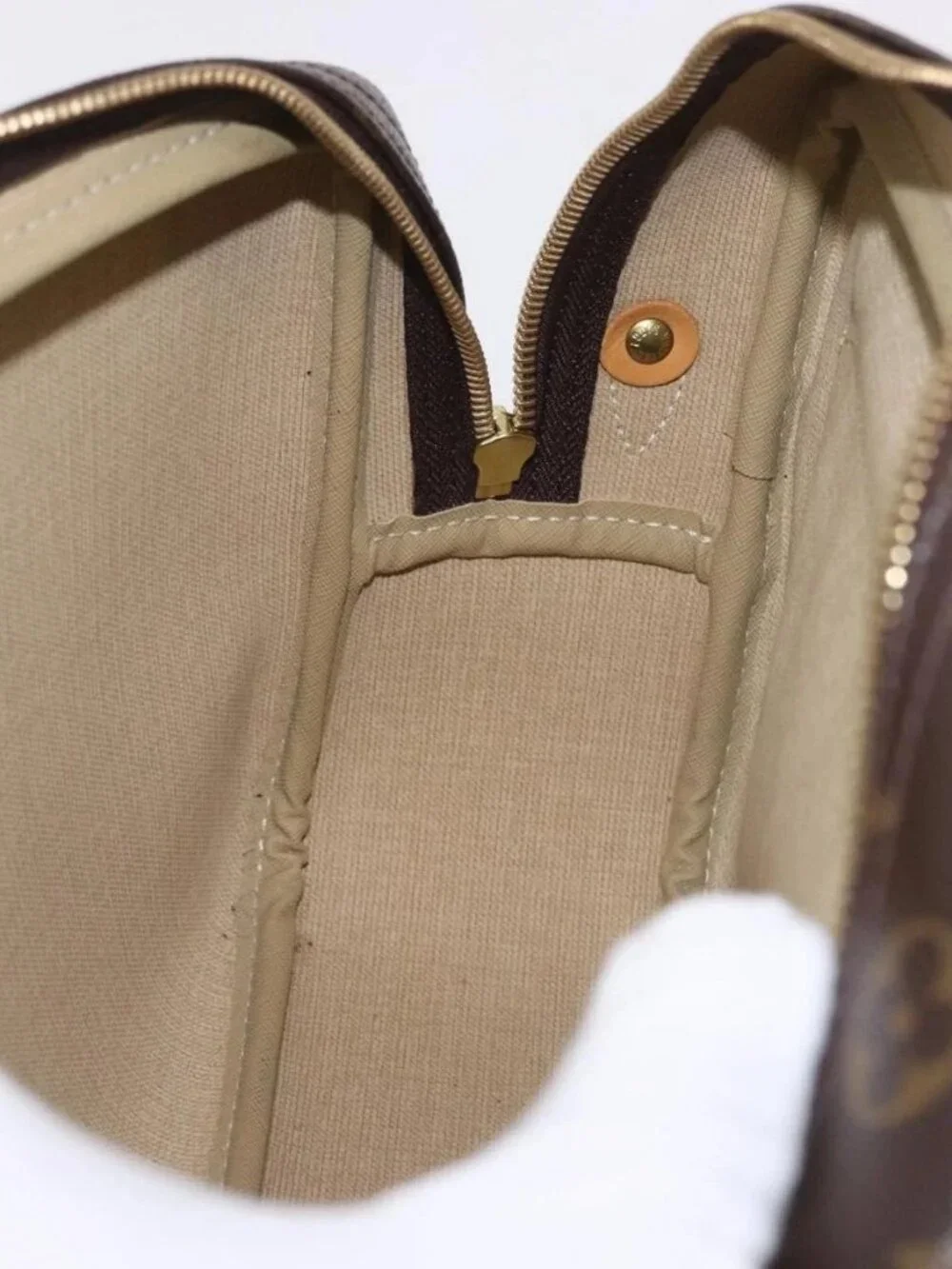 Louis Vuitton brand	louis vuitton